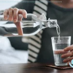 نقش آب و مایعات در درمان دارویی سنگ کلیه